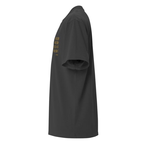 “Mīlestība, mīlestība, kas tu esi mīlestība?” Oversized T-krekls